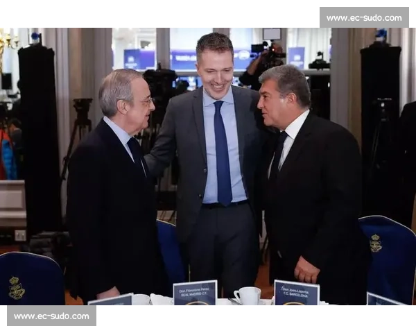 德比失利后，拉波尔塔现身体育城重申支持