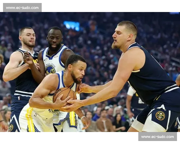 戈登 50+10 三分空砍！库里 42 分统治加时毁其生涯夜